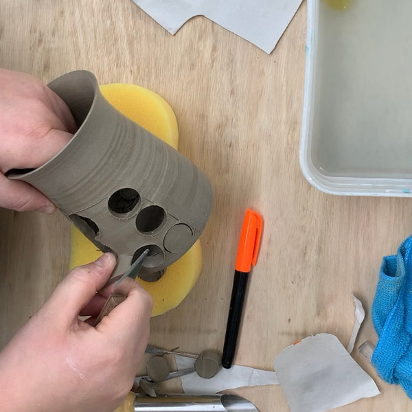 Make an Oil Burner - Individual Pottery Experience